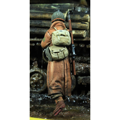 PARACEL MINIATURES 1:35 WWII SERIES SET WW35-017 US GI PVT MILES (SMOKER)