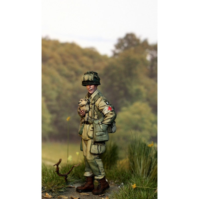 PARACEL MINIATURES 1:35 WWII SERIES SET WW35-008 US AIR BORNE T4 EUGENE "DOC"